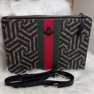 Gucci GG Supreme Messenger Bag